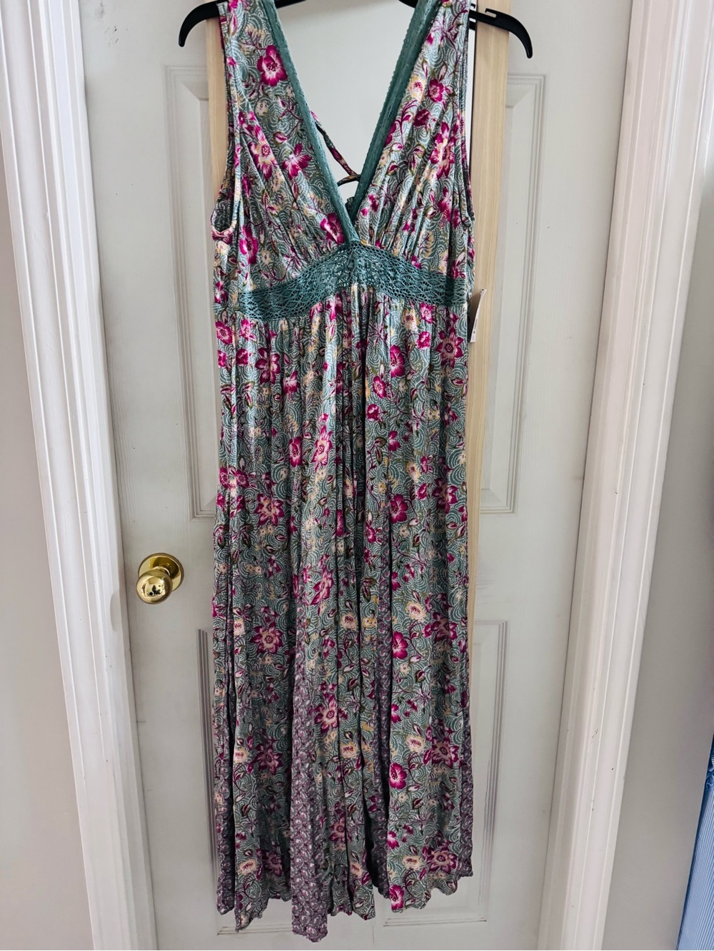 Angie nwt Sleeveless Maxi Dress in Teal and Pink